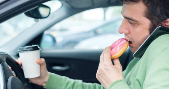9 Driving Habits That are Bad for Your Car