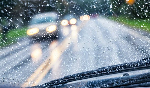 How To Drive Safely In Wet Road Conditions